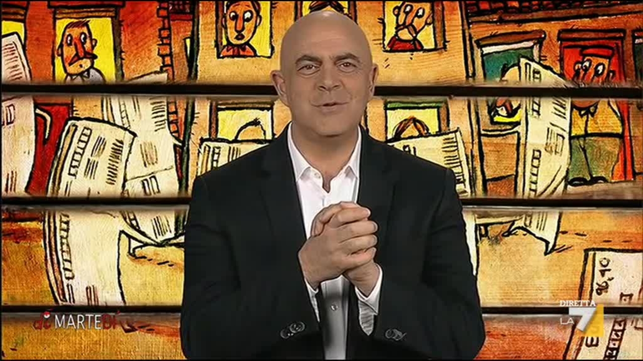 Maurizio Crozza durante una copertina di diMartedì